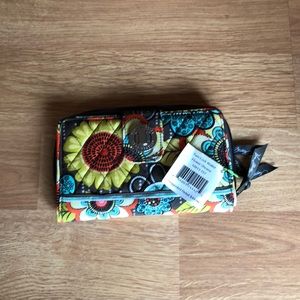 Vera Bradley turn lock wallet in Flower Shower